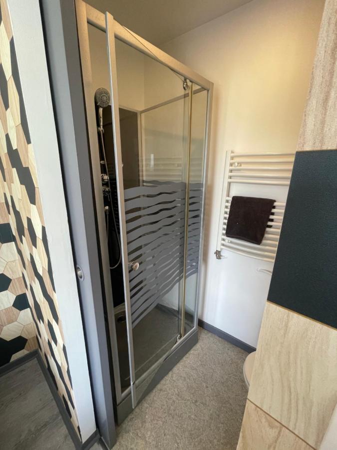 Studio Petit Plus Gaming ! Calais Luaran gambar