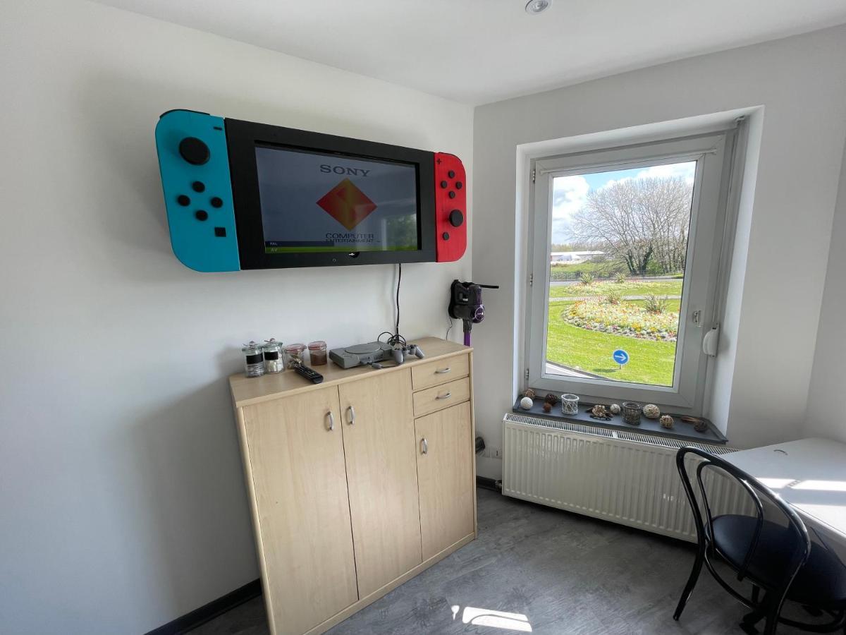 Studio Petit Plus Gaming ! Calais Luaran gambar